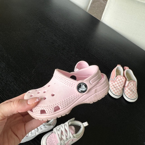 Toddler Girl Shoes- 3 pair - Picture 4 of 5